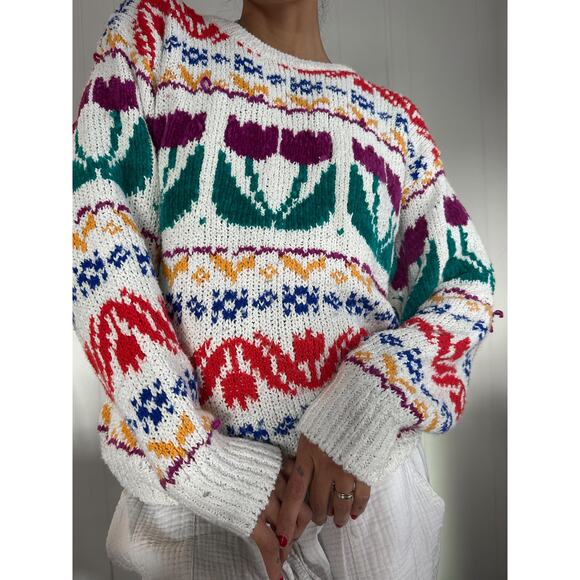 Vintage Hand Knit Sweater with Tulips Women's Large - Picture 3 of 6